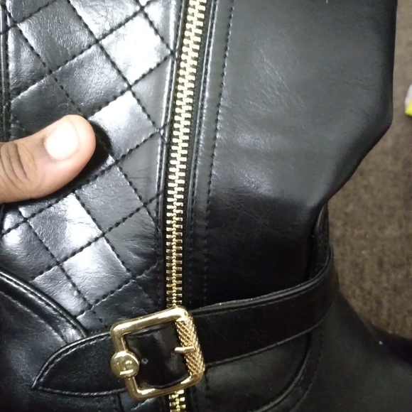 Liz Claiborne Torcello Boots in Black - Picture 5 of 13